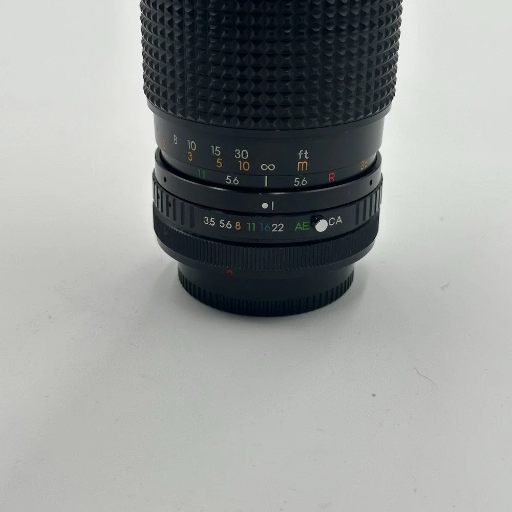 35-135mm f/3.5-4.5 Manual Focus Zoom Lens Canon FD Mount Multicoated 58mm